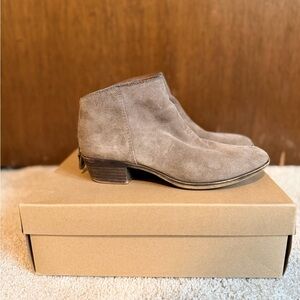 Lucky Brand Women's Suede Ankle Boots - Taupe